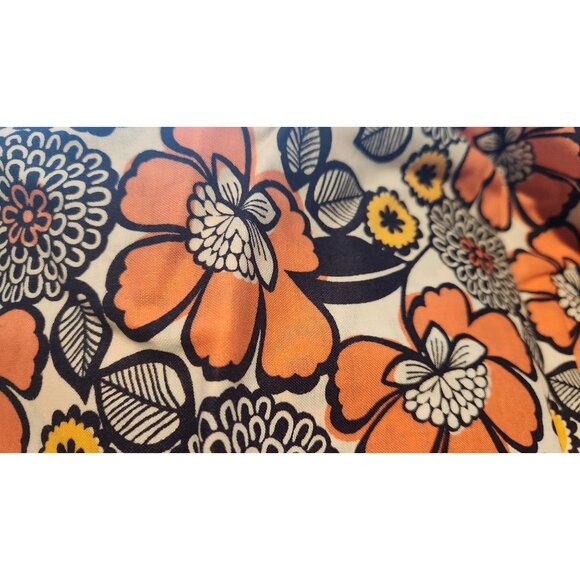 Material Flowers Cotton Joann Fabric Quilters Showcase 38 x 45 Orange White Yell - Picture 2 of 6